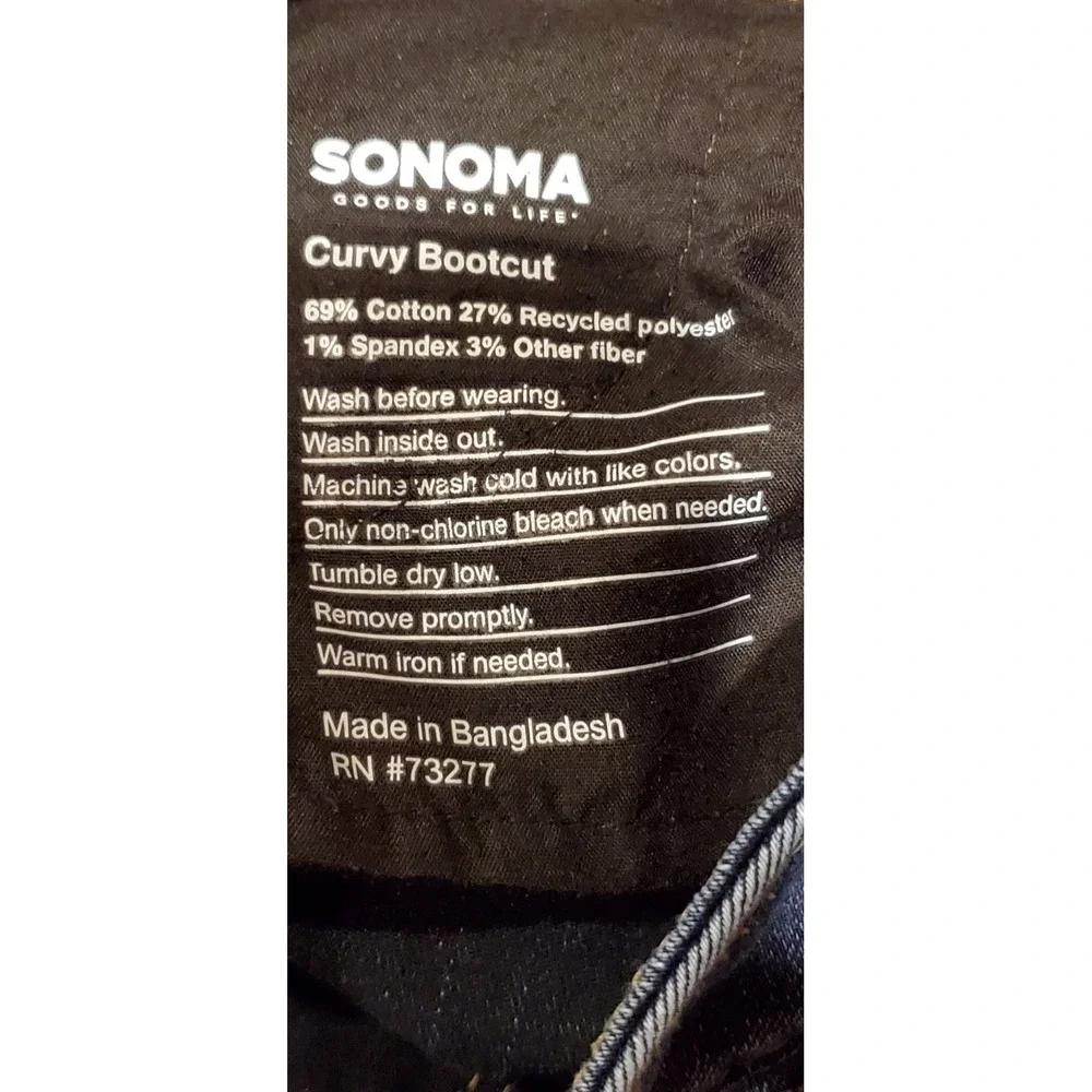 Sonoma Goods for Life women Blue Jeans‎ Curvy Bootcut Size 18 Pockets Zip Button
